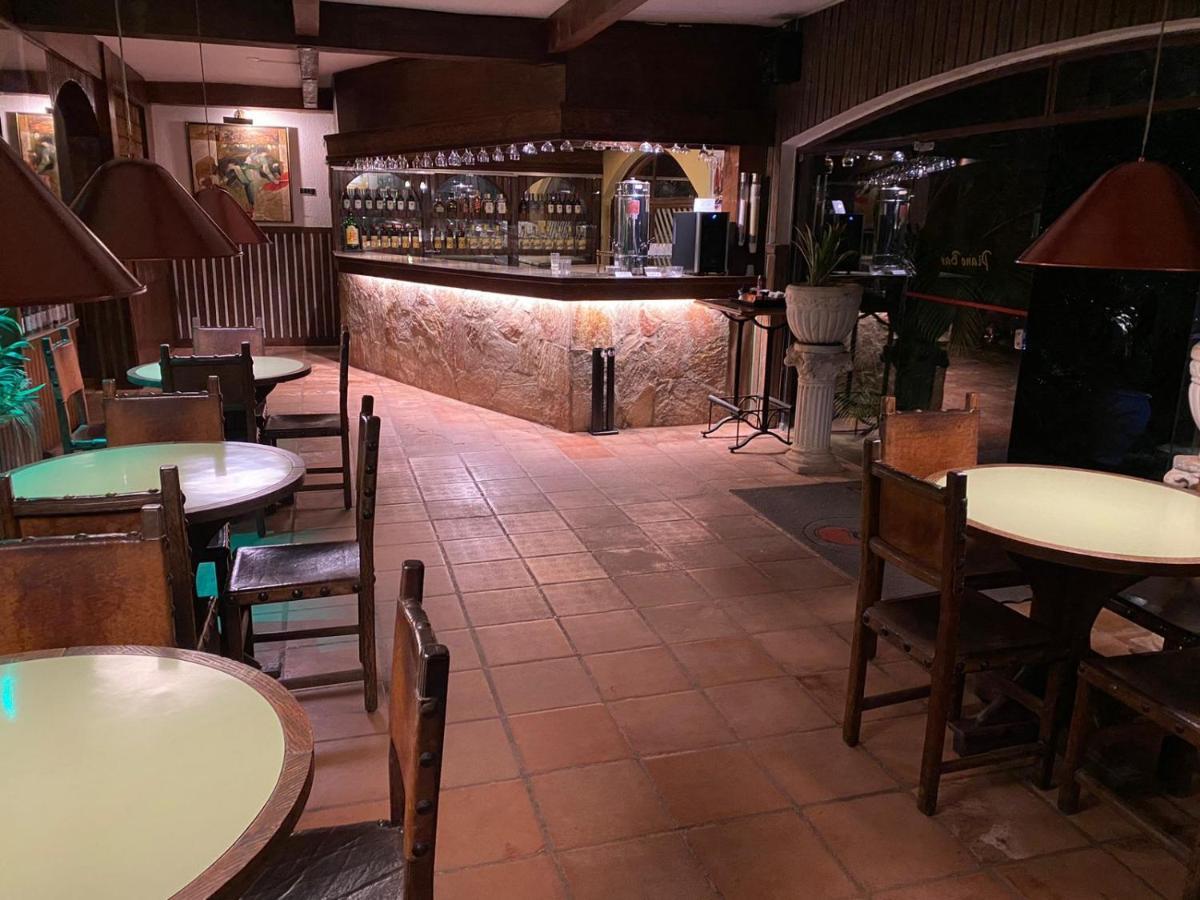 Eduardos Park Hotel Cotia  Bagian luar foto