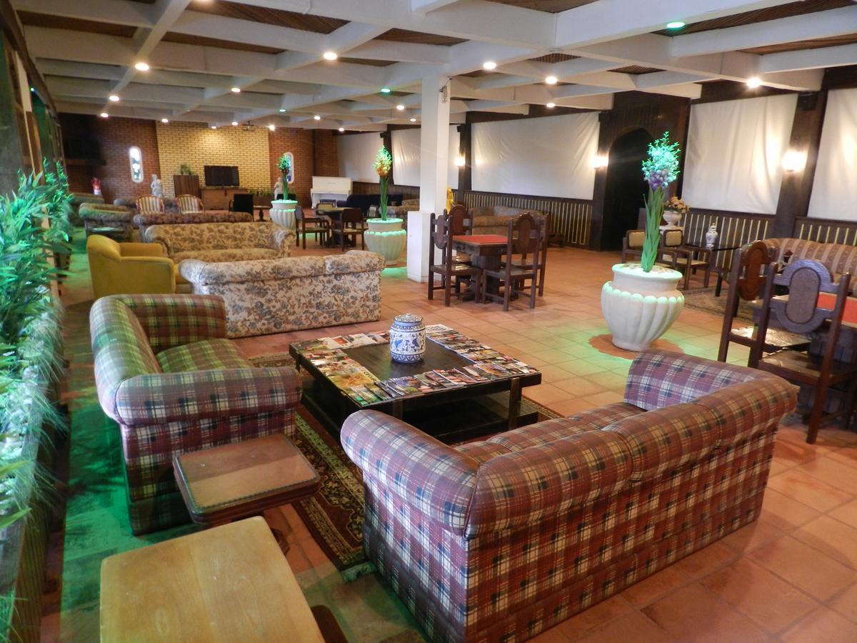 Eduardos Park Hotel Cotia  Bagian luar foto